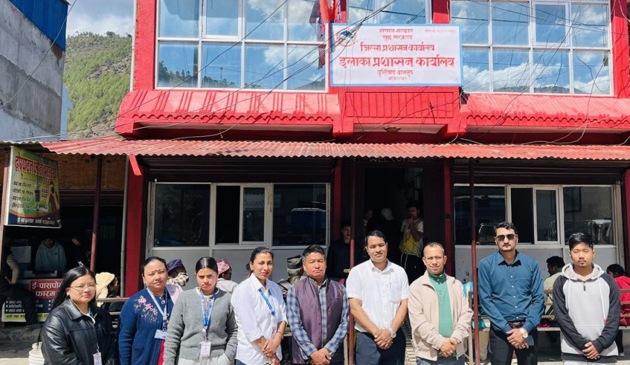 राष्ट्रिय परिचयपत्र तथा पञ्जिकरण बिभागका निर्देशक ज्यू  सरसँग